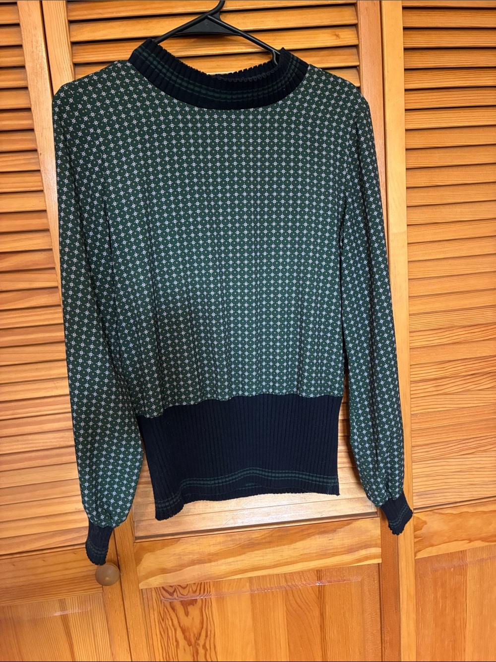 French Connection Green and Black Patterned Long Sleeve Blouse